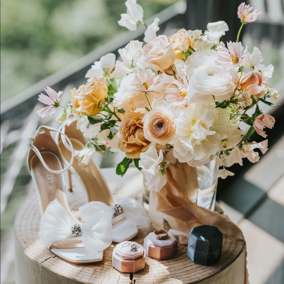 Stuart Weitzman Bow High-Heel Sandals Wedding Shoes - Picture 4 of 4